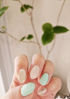 nail