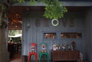 Cafe grove