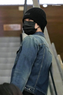 �����A��