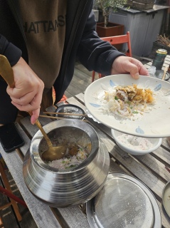 �r�����j