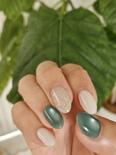 nail��