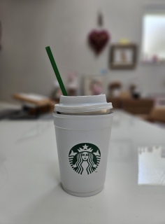 �X�Ȃ��̃A�C�X�R�[�q�[�ɂ���